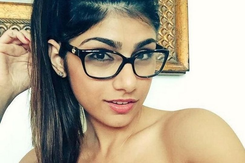 Mia Khalifa Shares Onlyfans Dms Where She Degrades Men Who Ask For Nudes